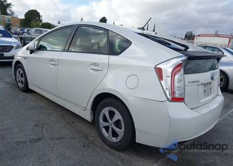 2013 Toyota Prius Three z USA, uszkodzony, nr VIN JTDKN3DU4D5703697